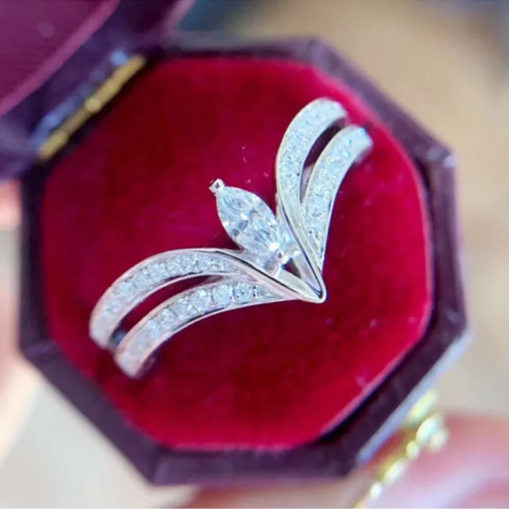 Women 925 Silver Wedding Ring Luxury Marquise Cut Cubic Zirconia - Picture 3 of 3